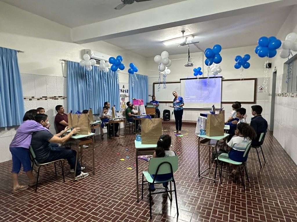 Emoção e Carinho Marcam Homenagem ao Dia dos Pais no 3º Ano do CEMA